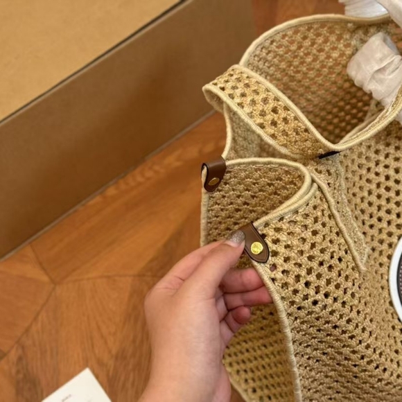 Louis Vuitton hand woven bag - Picture 2 of 5